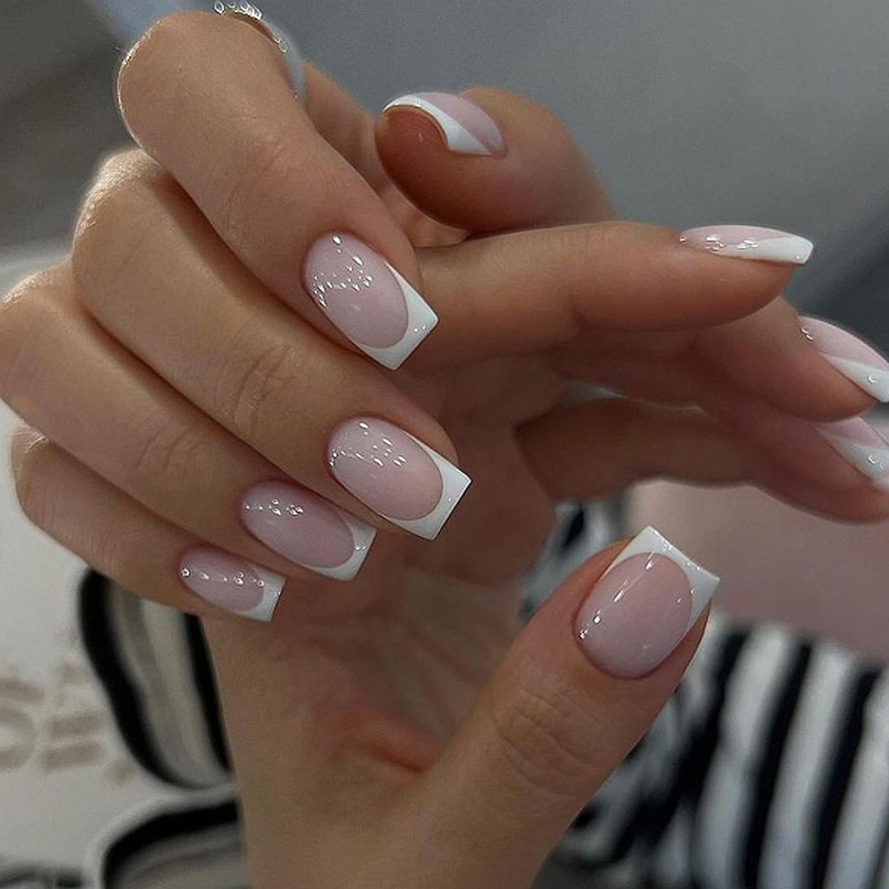 24개 심플 발레 글리터 탈부착 가능한 핑크 그라데이션 - Nail Art French Nails 리뷰 및 가격